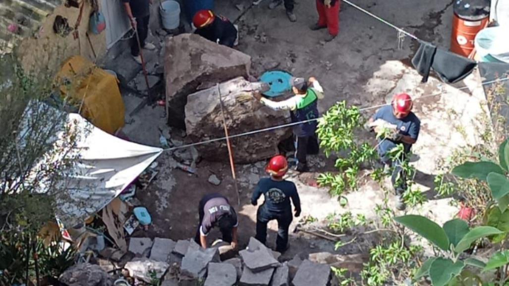 ¡Más de 15 toneladas! Se desgajan rocas en cerro La Arboleda de Tlalnepantla