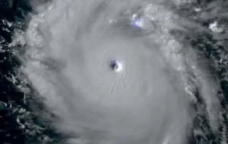 Mira satelital desde el espacio sobre el paso del huracán Beryl en el caribe. Foto: ABC.