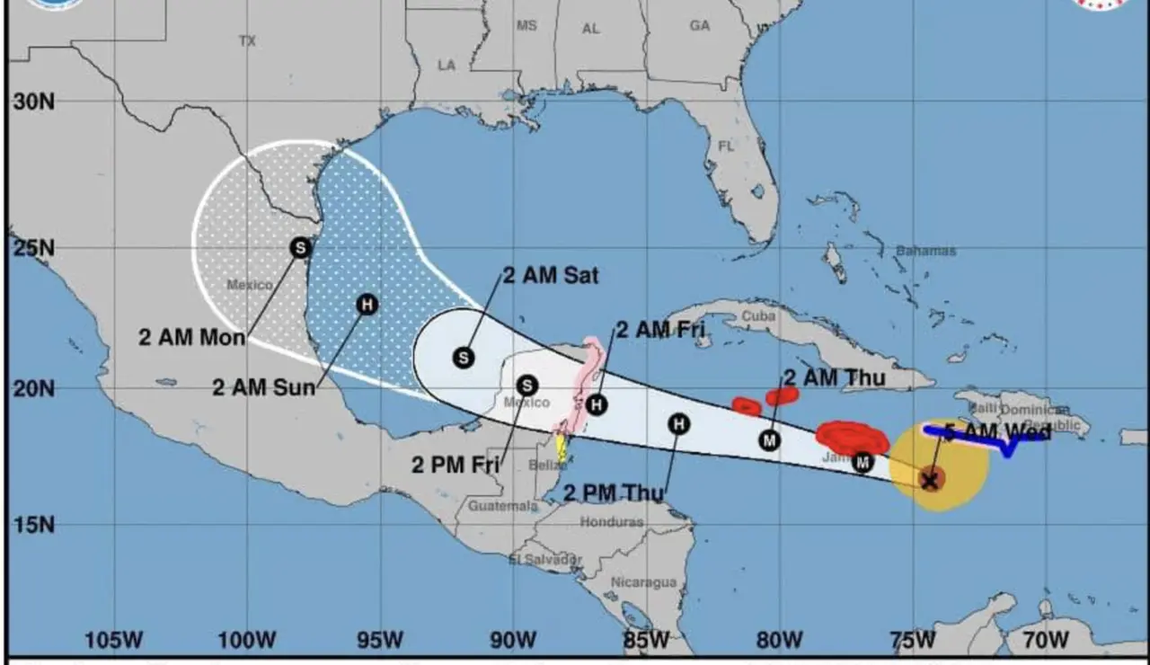 Los pronósticos indican que “Beryl” ya se encuentra en territorio jamaicano y mantiene su trayectoria hacia la península de Yucatán.- Foto de el NOAA