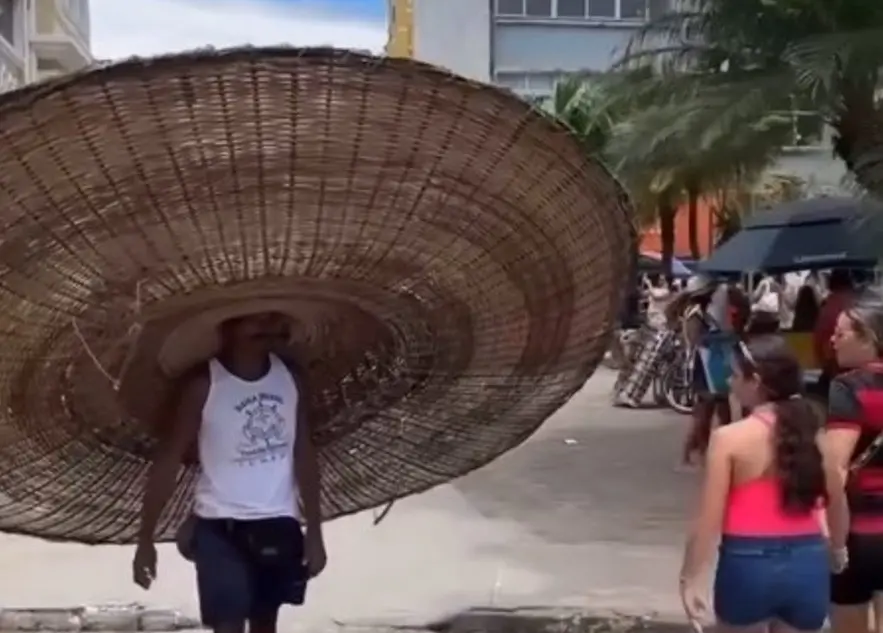 Este es el sombrero perfecto contra los rayos solares