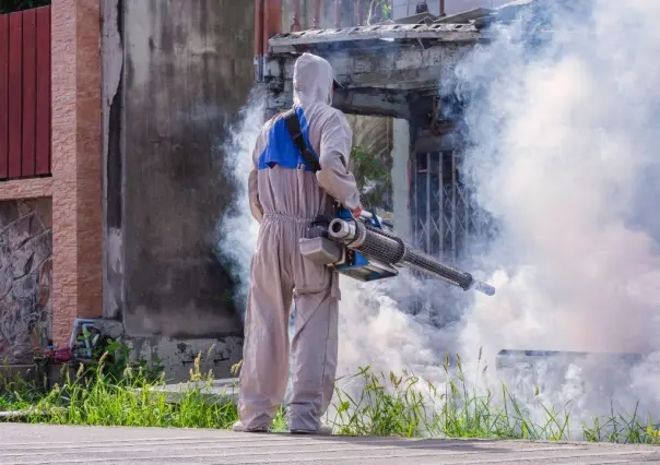 El Salvador aumenta fumigaciones por aumento de casos de dengue en niños