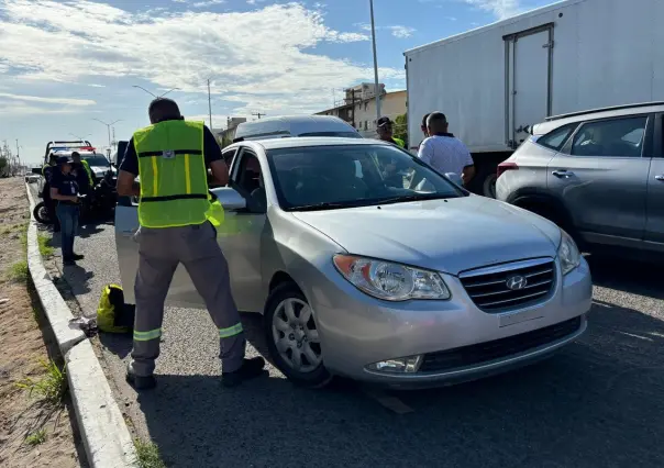 Evita multas, conoce el nivel de polarizado en autos permitido en La Paz