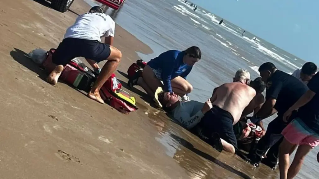 Video capta ataque de tiburón a mujer en la Isla del Padre: dramático rescate