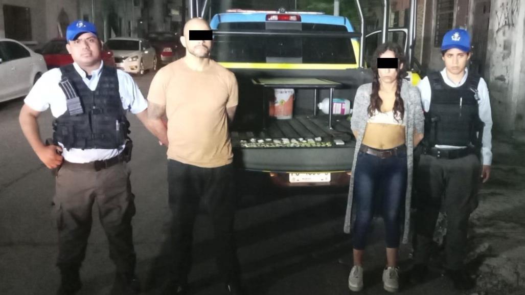 Detienen a pareja con 85 dosis de cristal en Monterrey