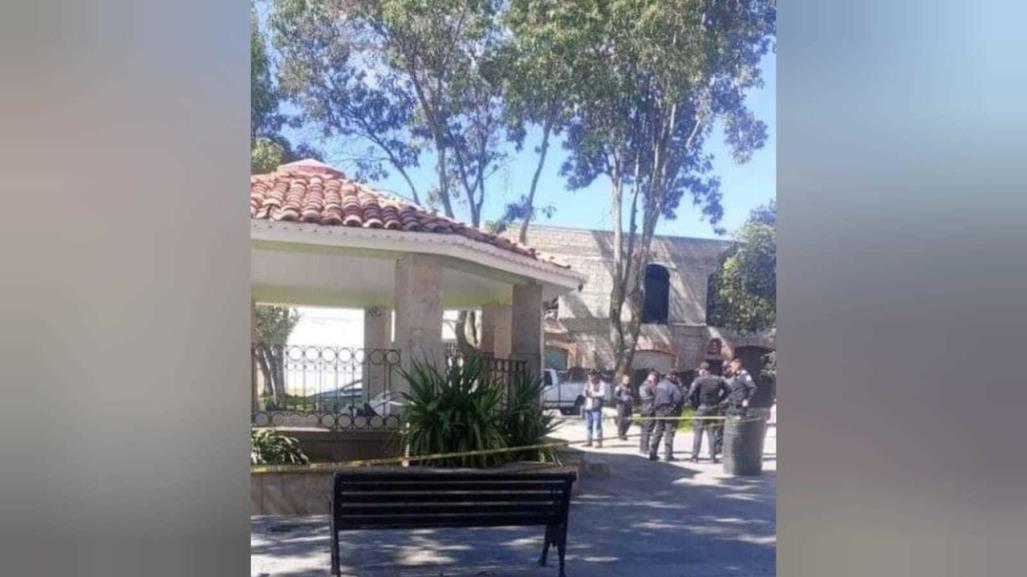 Toluca: Encuentran hombre sin vida en kiosko de San Antonio Buenavista