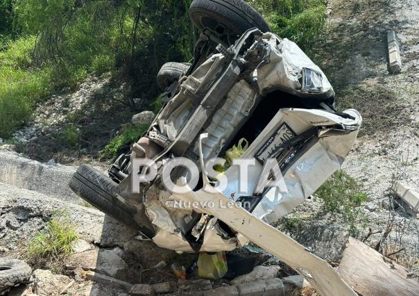 Reportan muerte de madre e hija tras accidente de tráiler en la Mty-Saltillo