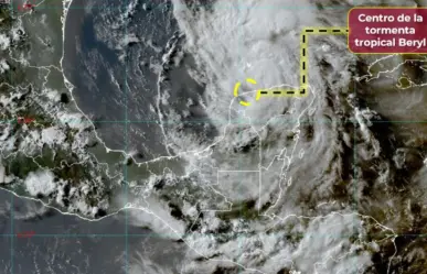 ¡Tras 11 horas!, Beryl se aleja de Yucatán como tormenta tropical