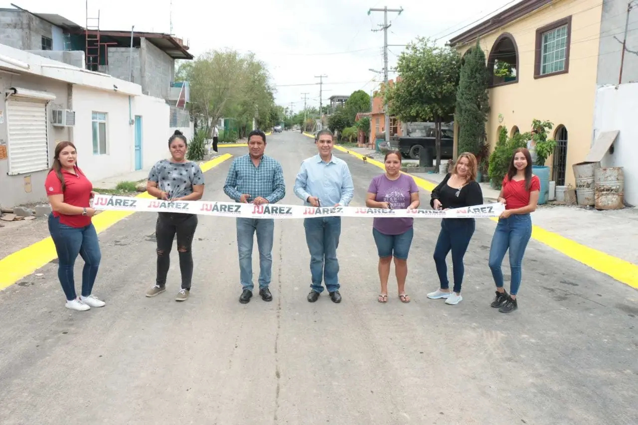 Paco Treviño y obras de pavimentación en Juárez. Foto. Paco Treviño