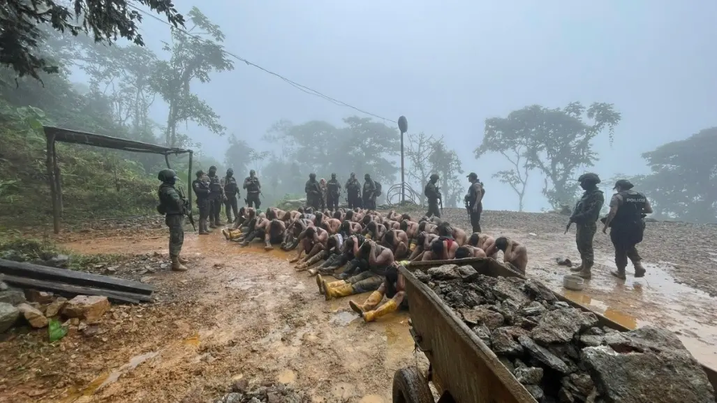 Rescatan a más de 40 personas secuestradas en una mina en Ecuador