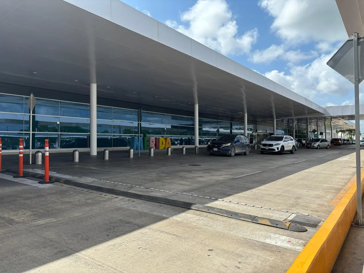 Aeropuerto Internacional de Mérida. Foto: Alejandra Vargas