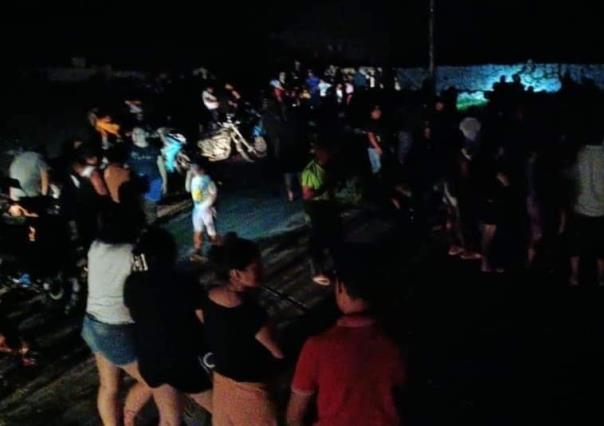 Retiene a trabajadores de la CFE por cortes de luz en Teya, Yucatán