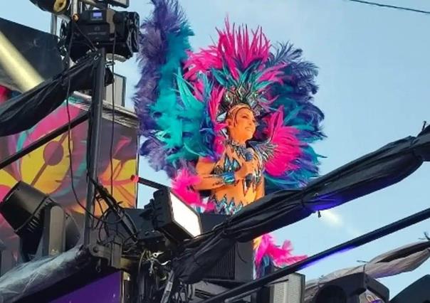 Yuri cae de carro alegórico durante el carnaval de Veracruz (VIDEO)
