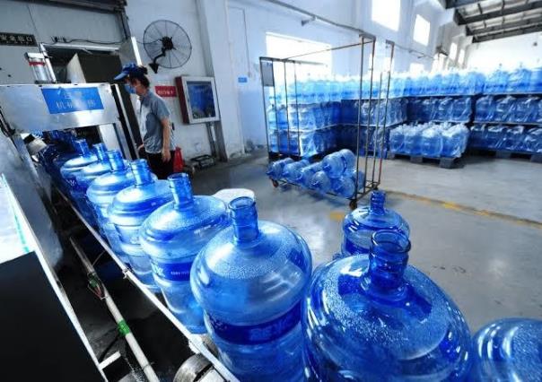 Ciudad de México sufre crisis de agua purificada; revelan estudios
