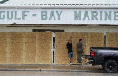 Tormenta Beryl acecha Texas: intensos vientos y apagones previstos