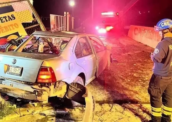 Automovilista ileso tras colisión en carretera Atlacomulco