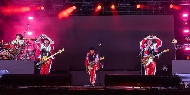 Bronco conquista con su música Centroamérica (VIDEO)