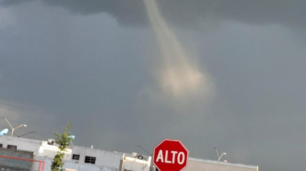 Se forma tornado en Salinas Victoria (VIDEO)