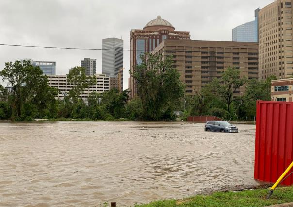 Huracán Beryl deja al menos dos muertos y graves daños en Texas