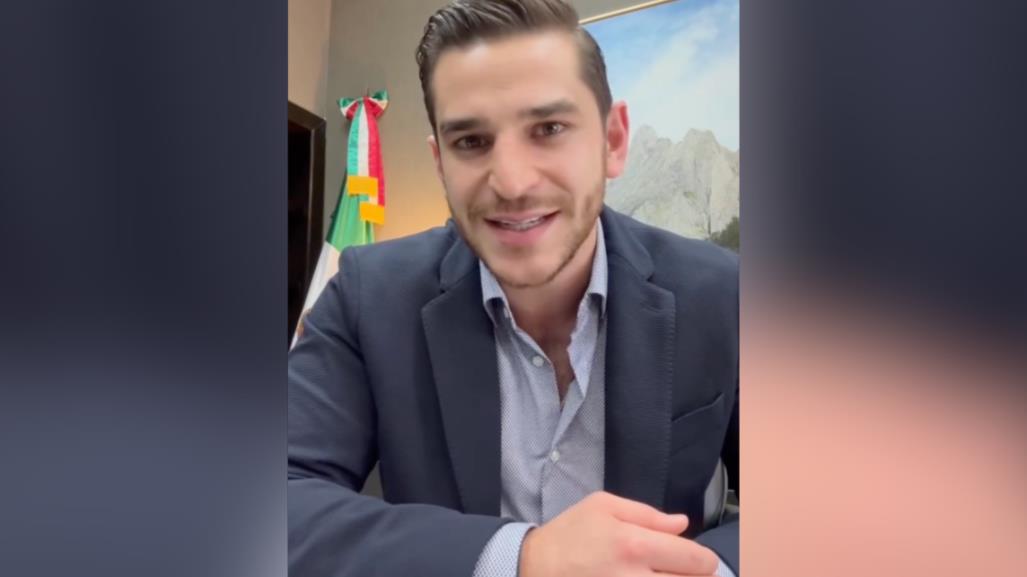 Patricio Lozano felicita a graduados en emotivo video