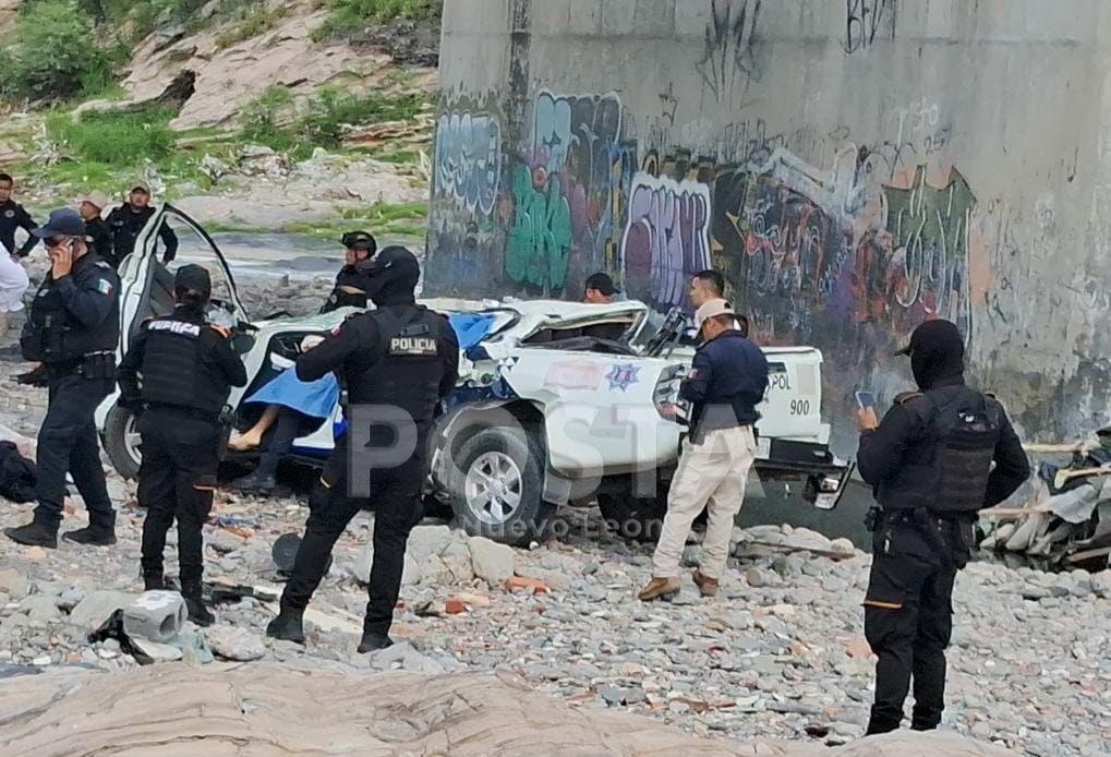 Mueren dos policías municipales de Escobedo tras caer al río Pesquería. Foto: Cortesía