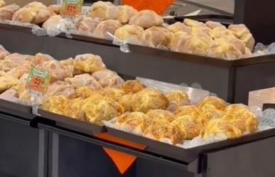 ¡Para no sufrir escasez! En pleno julio venden pan de muerto