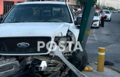 Se distrae y choca en la avenida Julio Roca