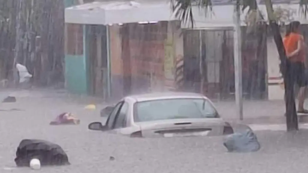 Cae más agua en el puerto de Veracruz que cuando pasó el huracán Stan en 2005