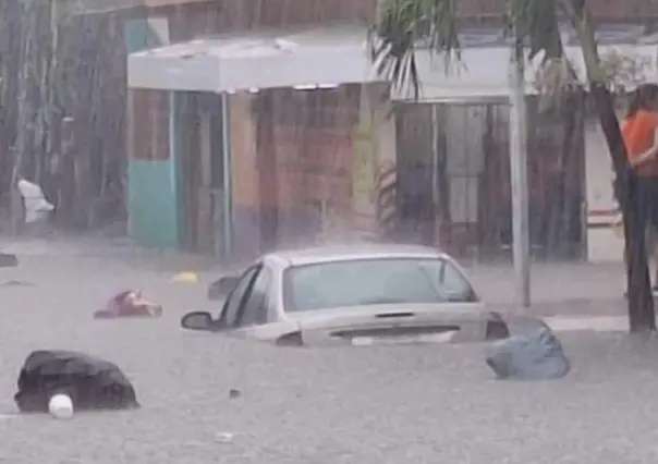 Cae más agua en el puerto de Veracruz que cuando pasó el huracán Stan en 2005