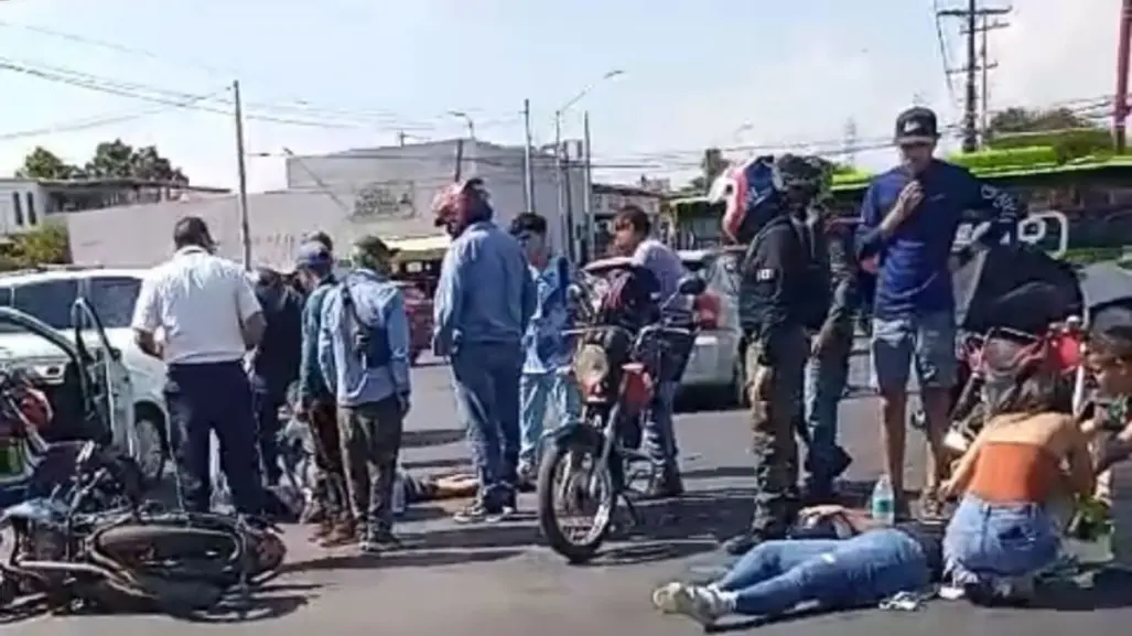 Muere motociclista tras choque con camioneta en Pablo Livas en Guadalupe