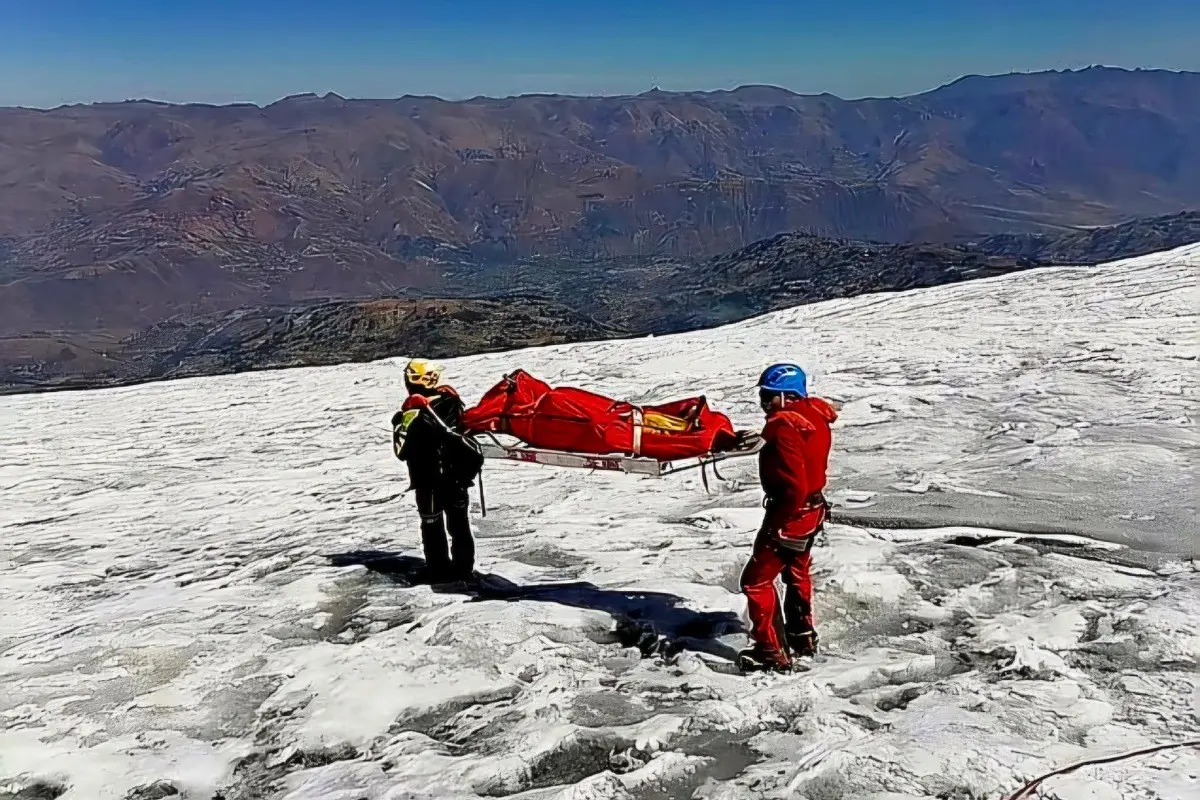 El cuerpo fue hallado en lo más alto del nevado Huascarán Foto: X(Twitter) @Danielibertari0