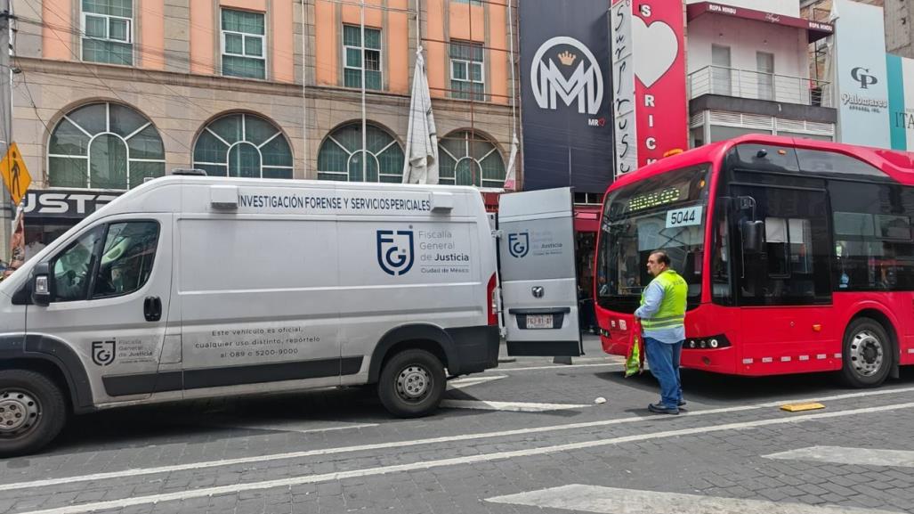 Muere mujer atropellada por unidad de Metrobús en la alcaldía Cuauhtémoc