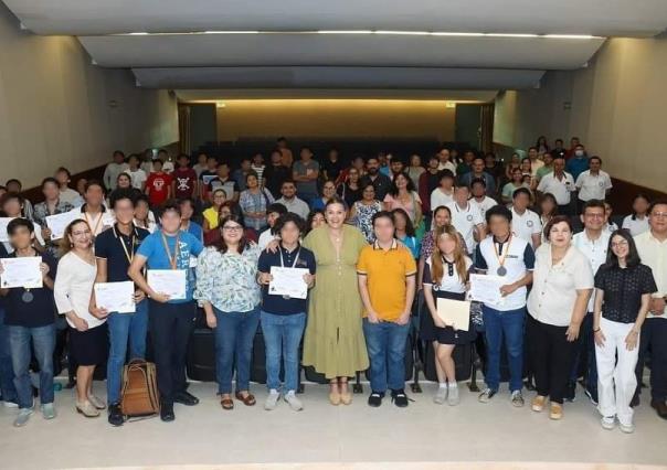 Cecilia Patrón: Mérida tiene jóvenes para innovar la administración Pública