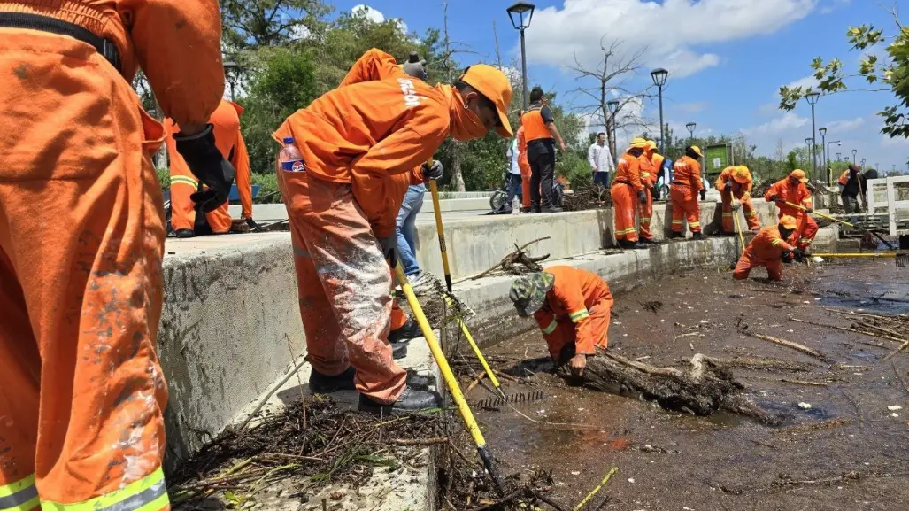 Brigadas de LimpiaLeón apoyan a damnificados en Nuevo León