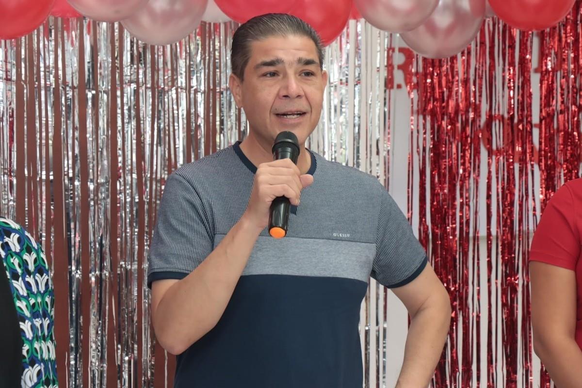 Paco Treviño impulsa habilidades tecnológicas en niños de Juárez, Nuevo León