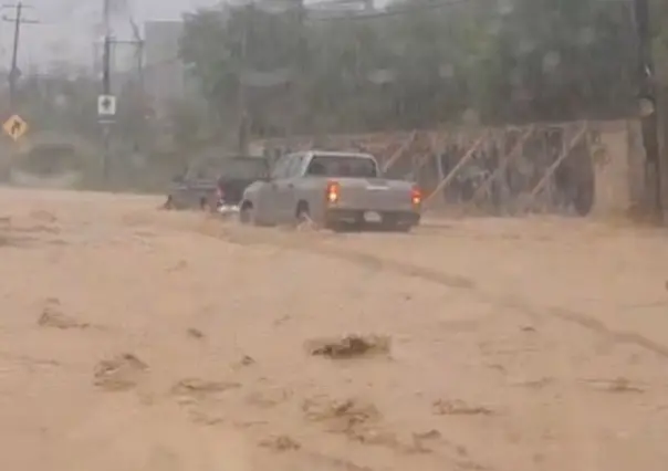 Cierran retornos por creciente de corriente en arroyos de Santiago