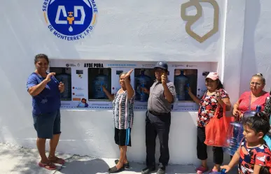 Agua y Drenaje apoya con tinacos y kioskos de agua a familias vulnerables