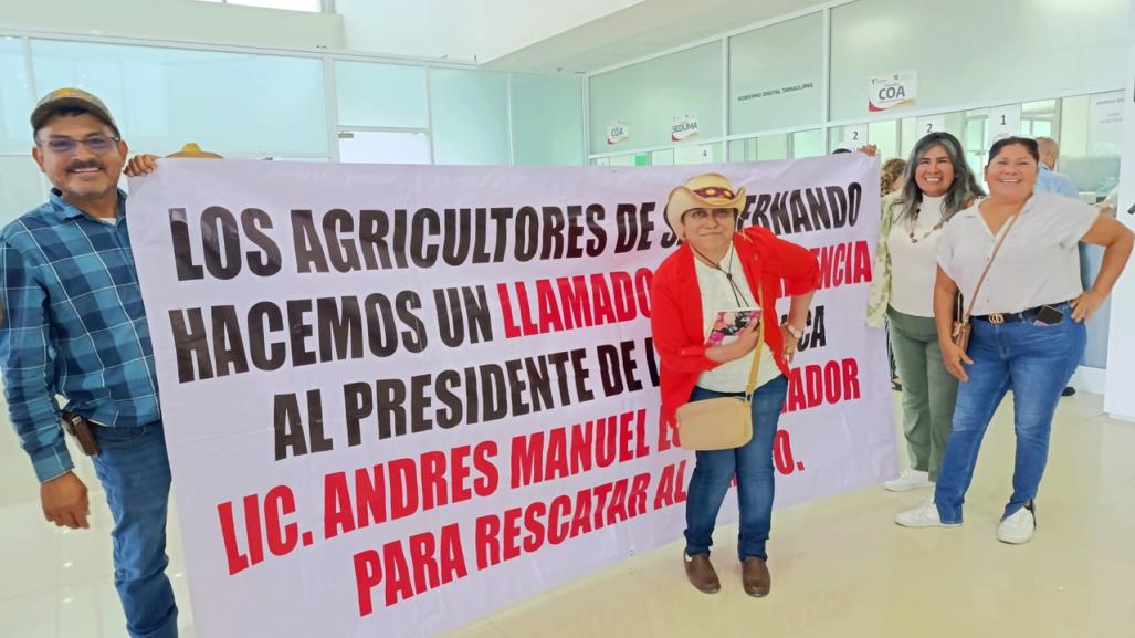 Mujeres agricultoras comparan la situación del sorgo con el apocalipsis