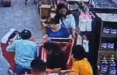 ¡Cuida tus bolsillos! Así roban la cartera en supermercado de San Pedro