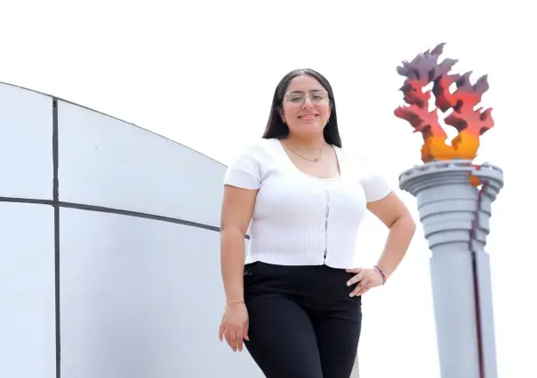 Representará la alumna Cinthia Elizabeth Valenzuela a la UANL en la NASA