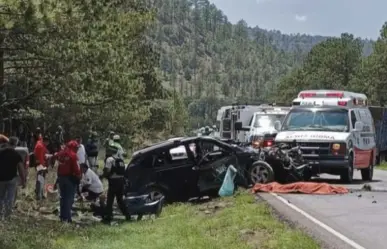 Muere pareja por choque frontal en la carretera libre Durango - Mazatlán