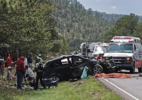 Muere pareja por choque frontal en la carretera libre Durango - Mazatlán