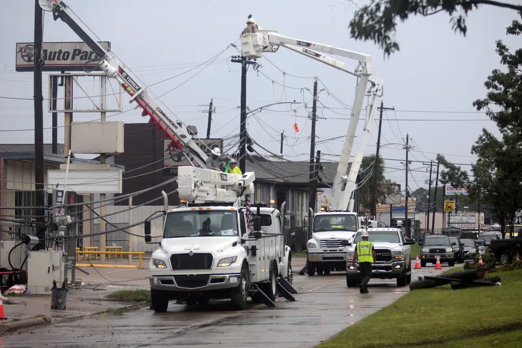 Hospitales de Houston a tope por apagones tras Beryl