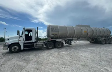 Asegura GN dos tractocamiones con 103 mil litros de hidrocarburo en Tamaulipas
