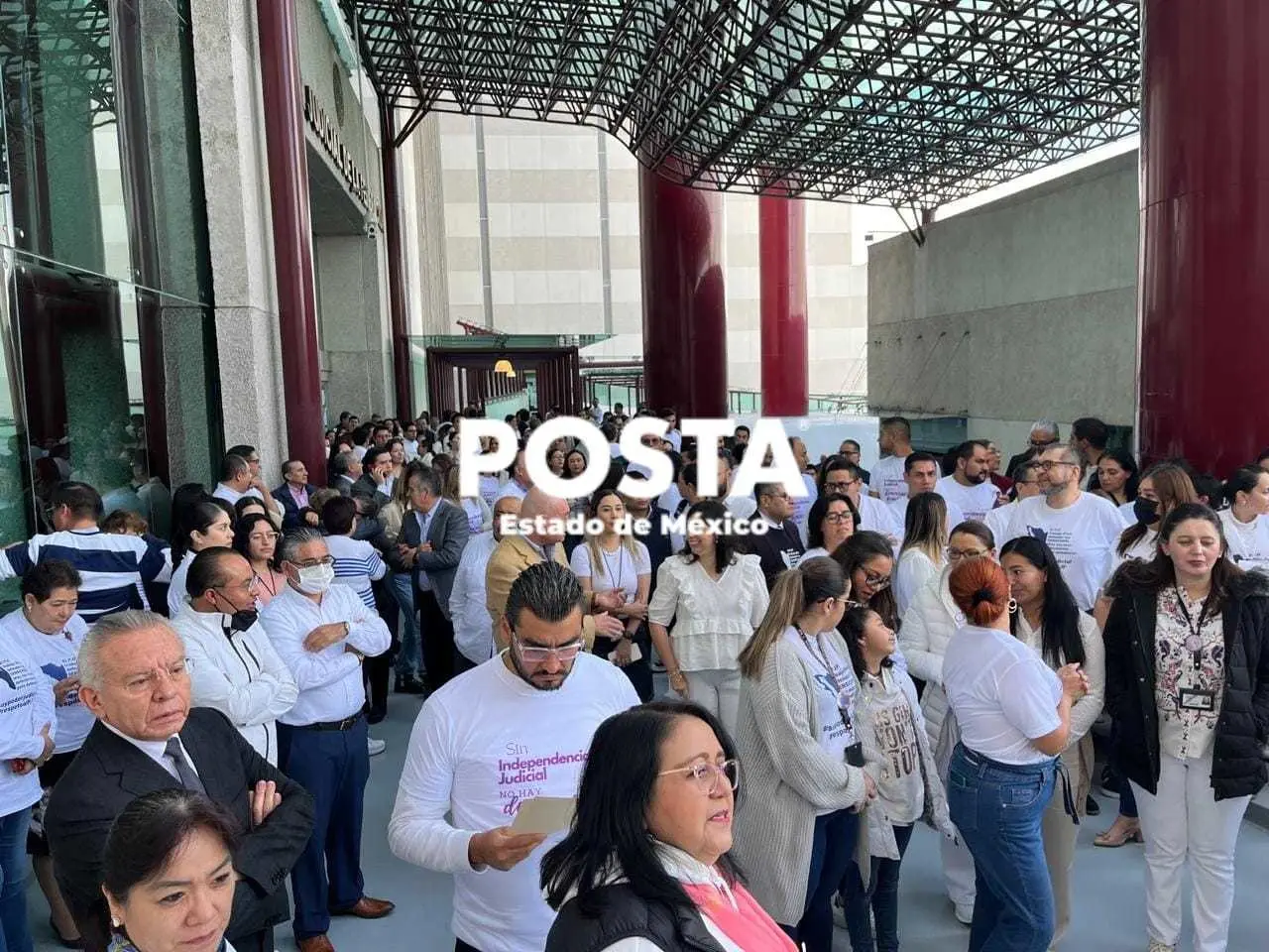 Trabajadores del poder judicial buscan evitar la reforma. Imagen: POSTA