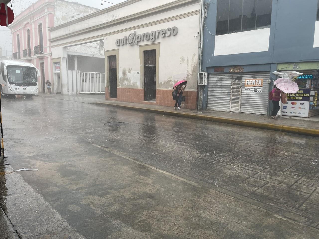 Para este viernes se pronostica una nueva jornada de lluvias intensas que estarán acompañadas por una sensación térmica de hasta 40 grados centígrados.- Foto de archivo