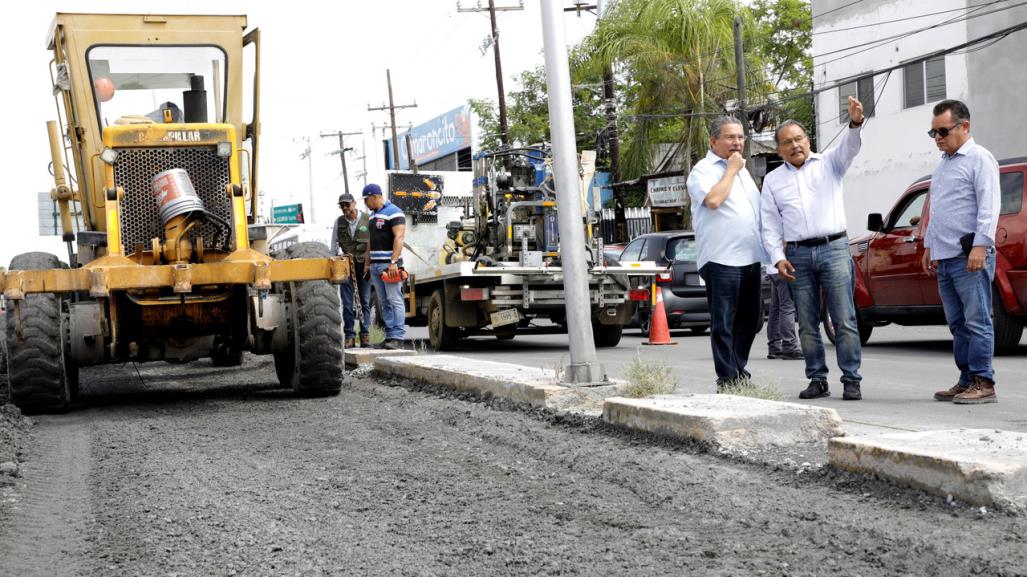 Andrés Mijes refuerza mantenimiento integral de vialidades en Escobedo