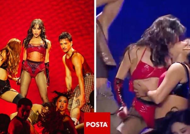 Danna Paola besa a bailarina en los Mtv Miaw y causa revuelo en redes | VIDEO