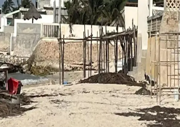 Denuncian a extranjera por intentar apropiarse de una playa en Chelem, Yucatán