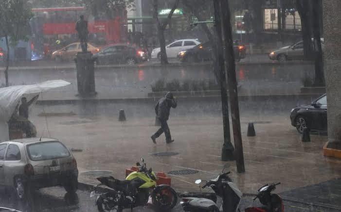 Inundaciones y afectaciones en la CDMX por lluvia; se activa alerta amarilla