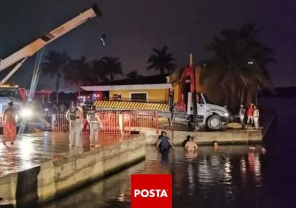 Mueren siete jóvenes tras caer a río Calzadas en Coatzacoalcos, Veracruz